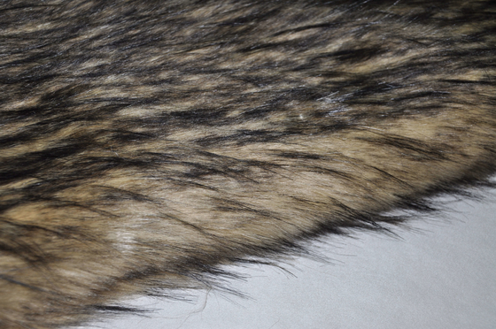 단단한 인조 긴 머리카락은  구성 150 센티미터 폭스 Fur,100%AC을 모피로 덮거나, mAC과 섞였습니다
